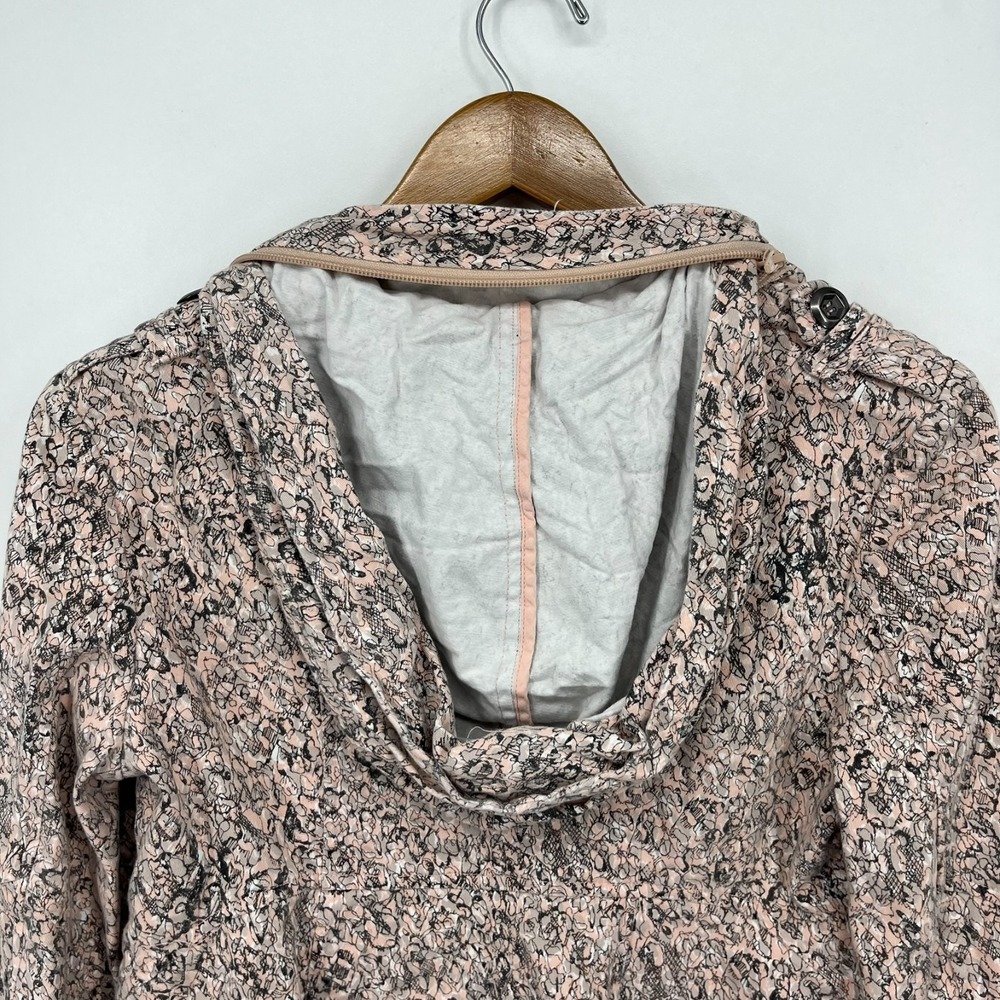BCBGeneration Jacket Women's Size S Pink Floral Print Convertible Hood - Picture 6 of 9